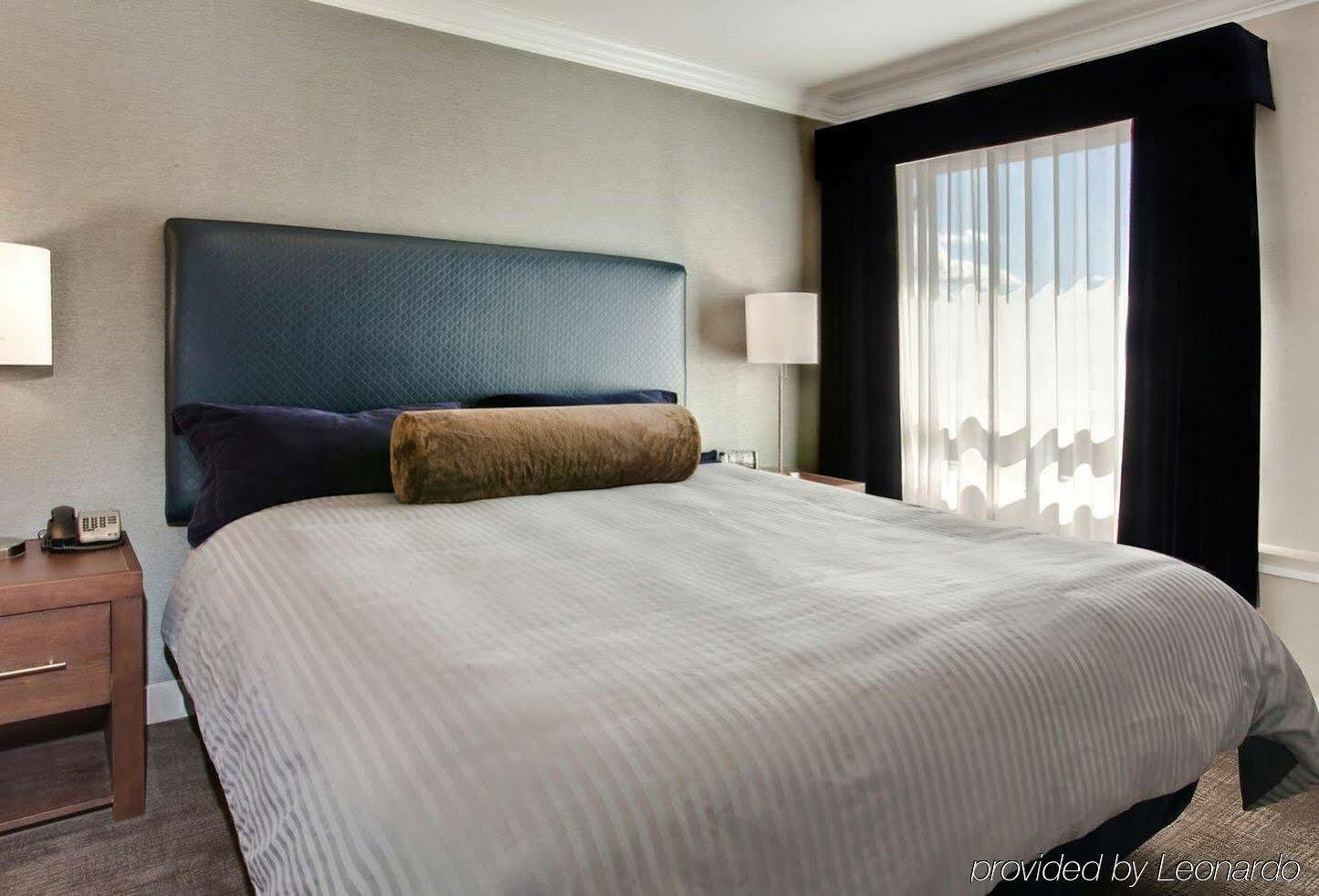 Sandman Signature Prince George Hotel Екстер'єр фото